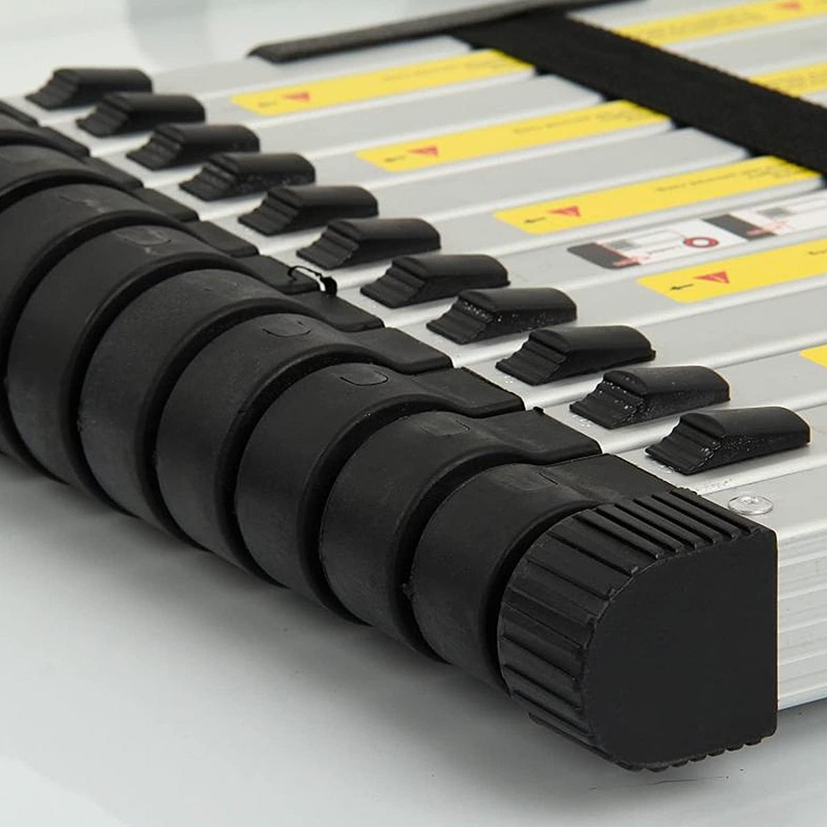 Aluminum Telescopic Extension Ladder 8.5ft-20.3ft Non-Slip W89994