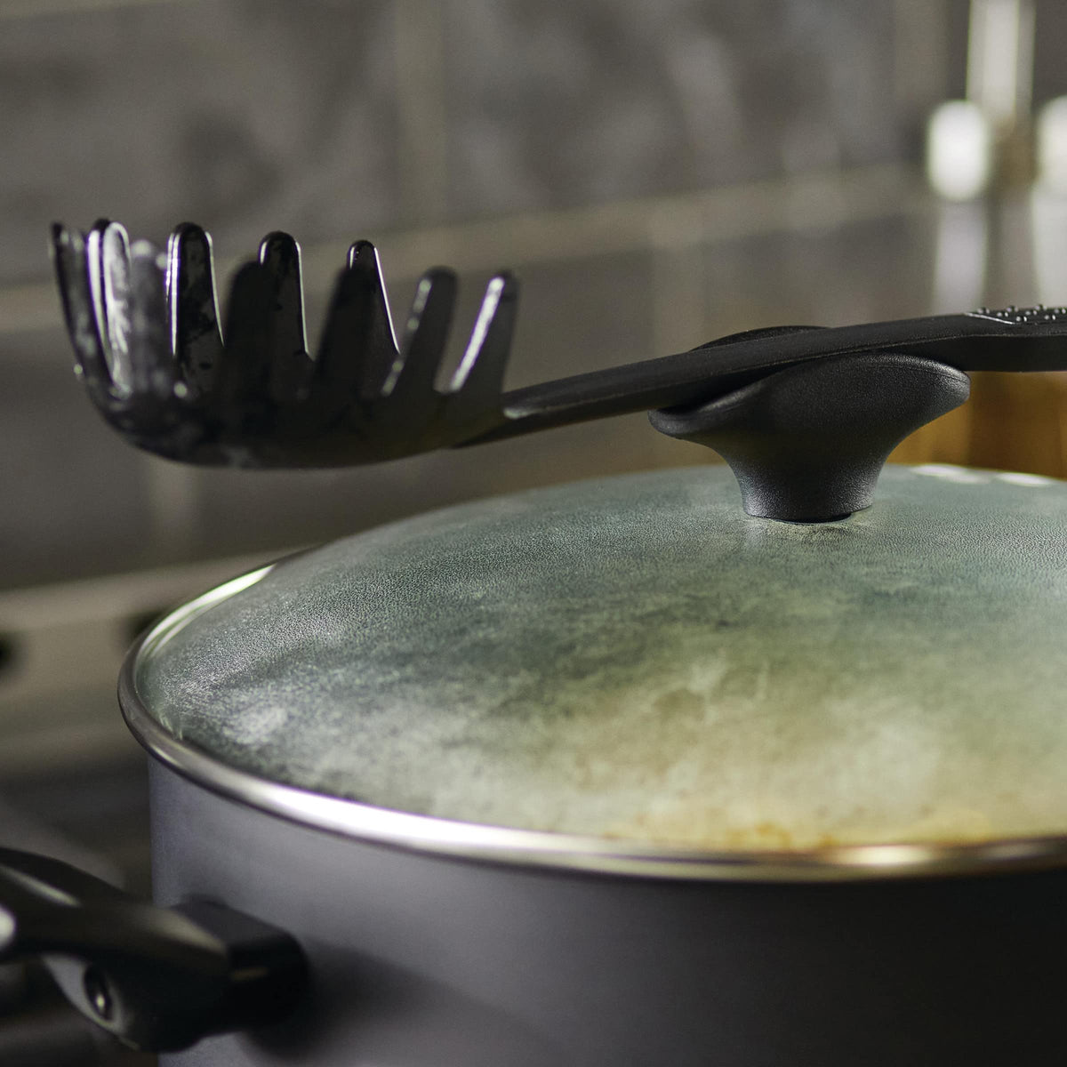 Nonstick 12 Piece Cookware Set N93702